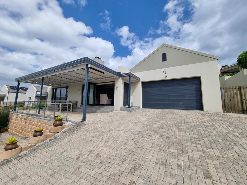 3 Bedroom Property for Sale in Reebok Western Cape